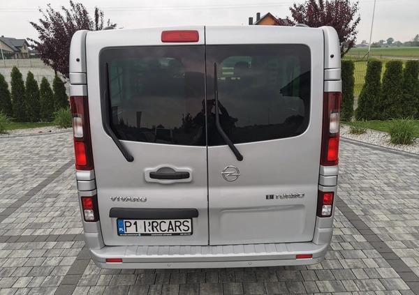 Opel Vivaro cena 79999 przebieg: 199999, rok produkcji 2018 z Chodzież małe 191